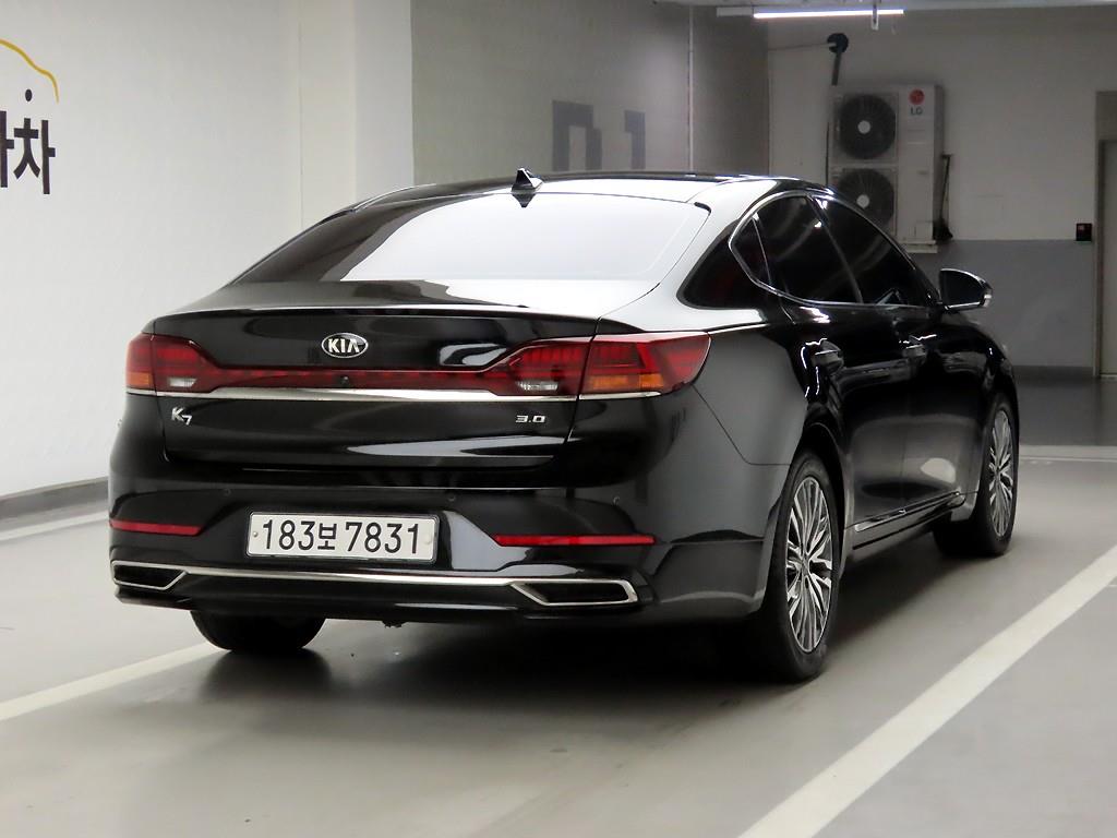 KIA K7 - Vista 4