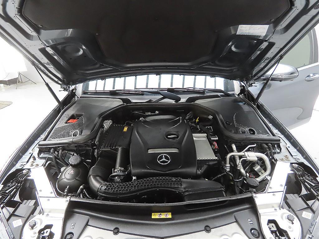 Mercedes Benz E class 2020 Gris - Importación desde Corea - HF Imports Iquique - Foto 8
