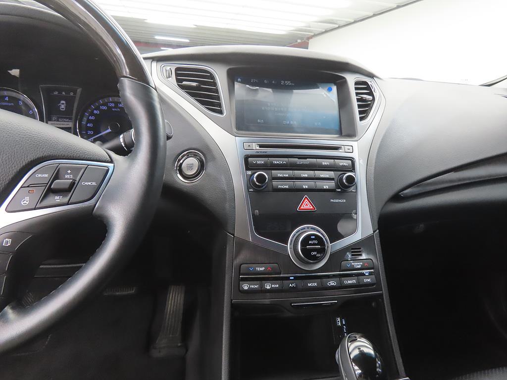 HYUNDAI Grandeur - Vista 10
