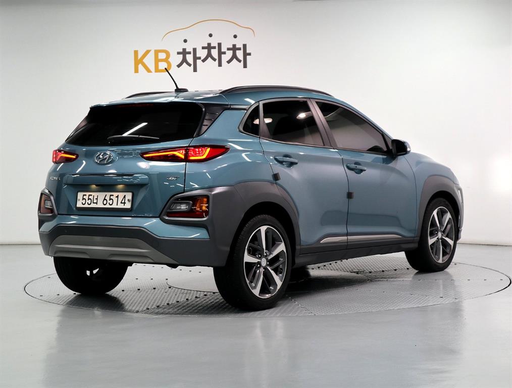 HYUNDAI Kona - Vista 3