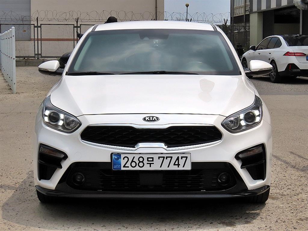 KIA K3 2019 Blanco - Importación desde Corea - HF Imports Iquique - Foto 1