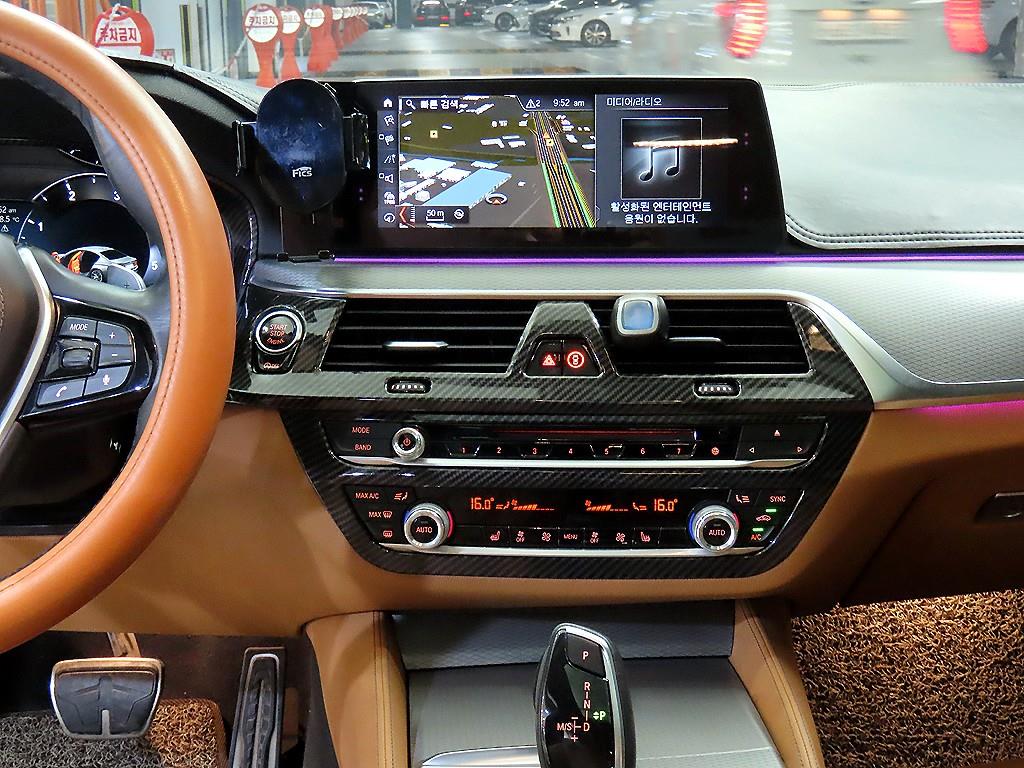 BMW 5 Series - Vista 11