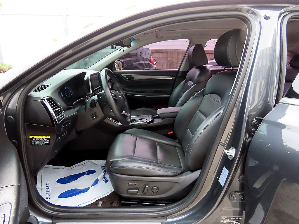 HYUNDAI Grandeur - Vista 5