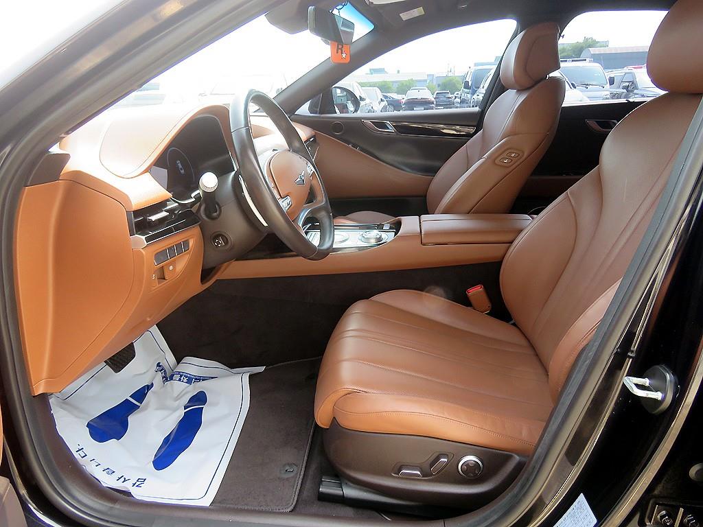 Genesis G80 - Vista 6