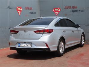 HYUNDAI Sonata - Vista 6