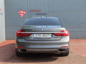 BMW 7 Series - Vista 8