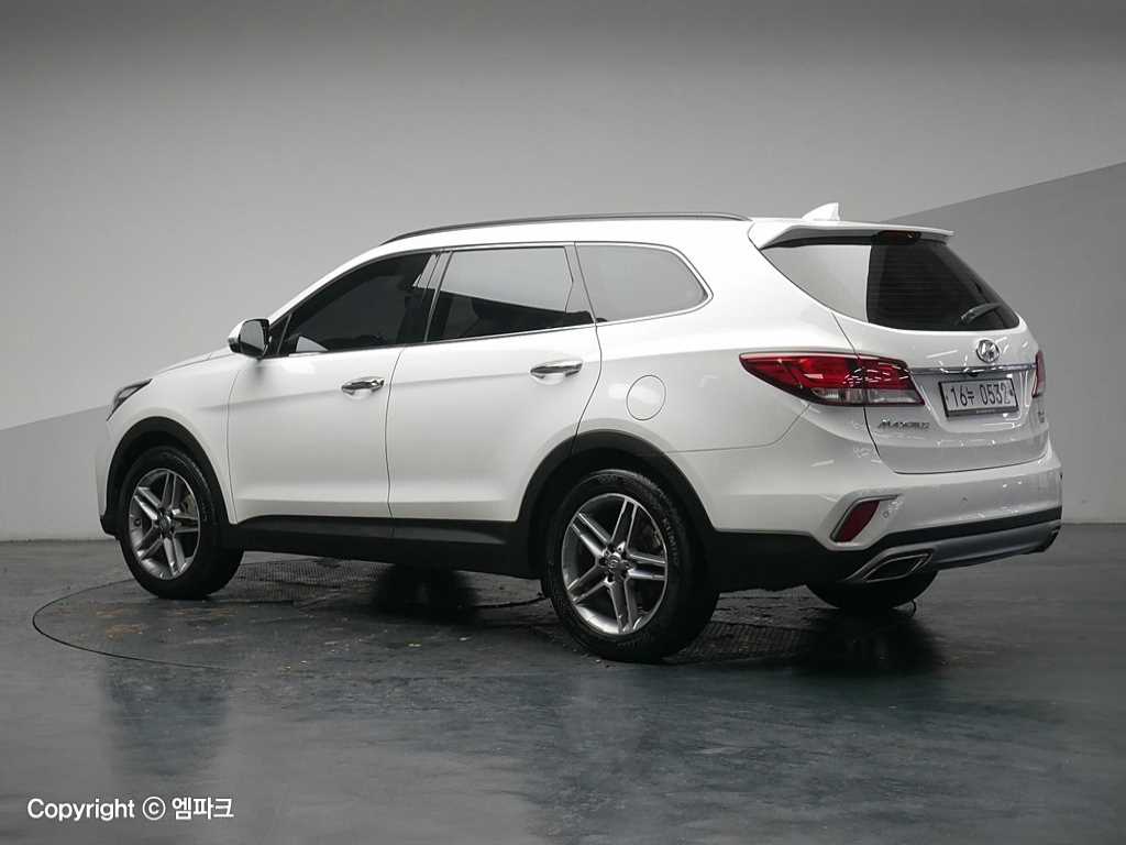 HYUNDAI Maxcruz - Vista 2