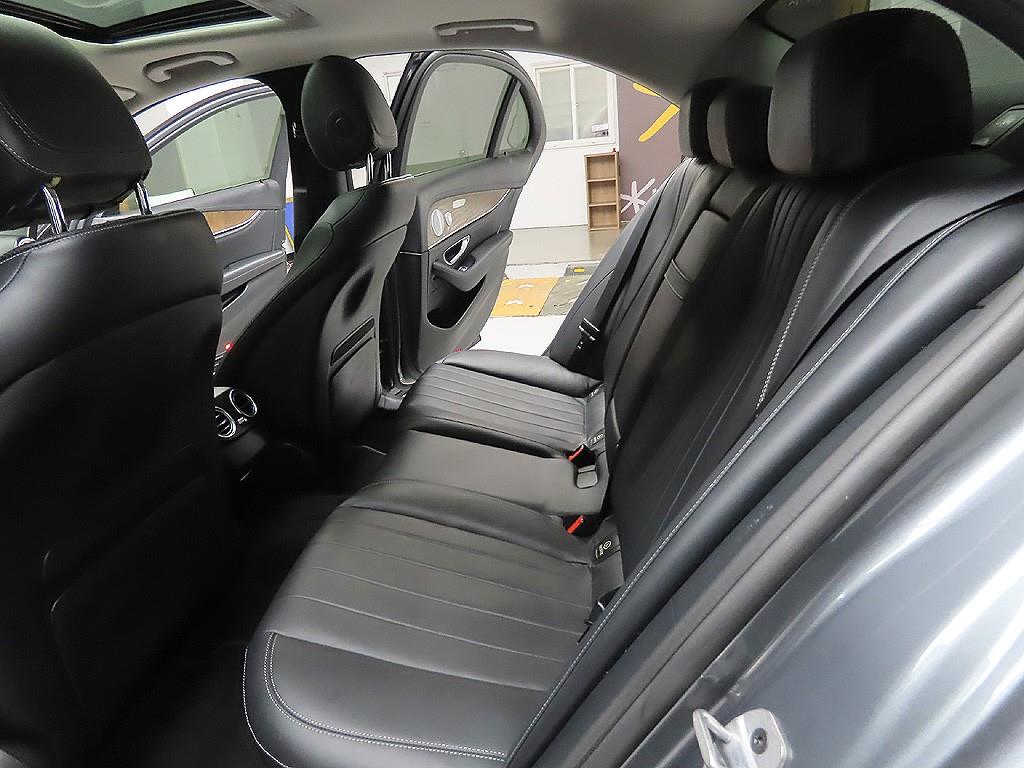 Mercedes Benz E class 2020 Gris - Importación desde Corea - HF Imports Iquique - Foto 9