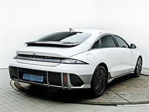 HYUNDAI Ioniq 6 - Vista 8