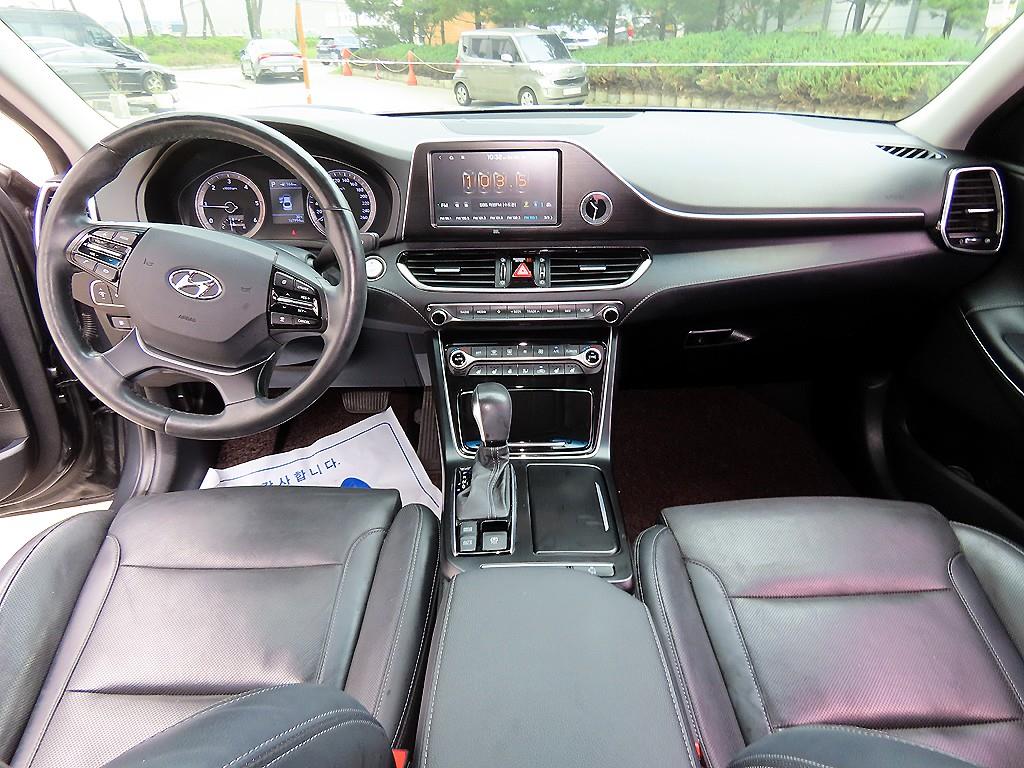 HYUNDAI Grandeur - Vista 7