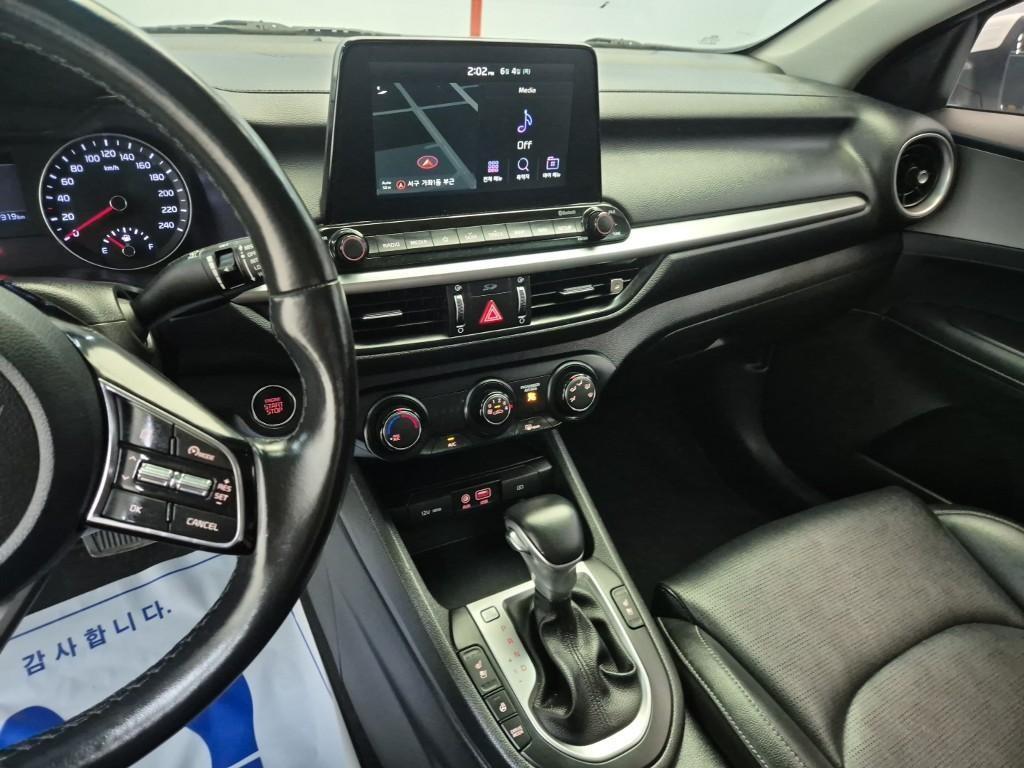 KIA K3 - Vista 10