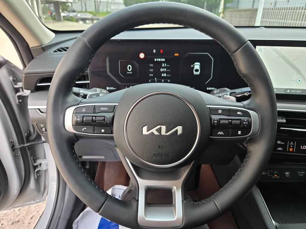 KIA K5 - Vista 9