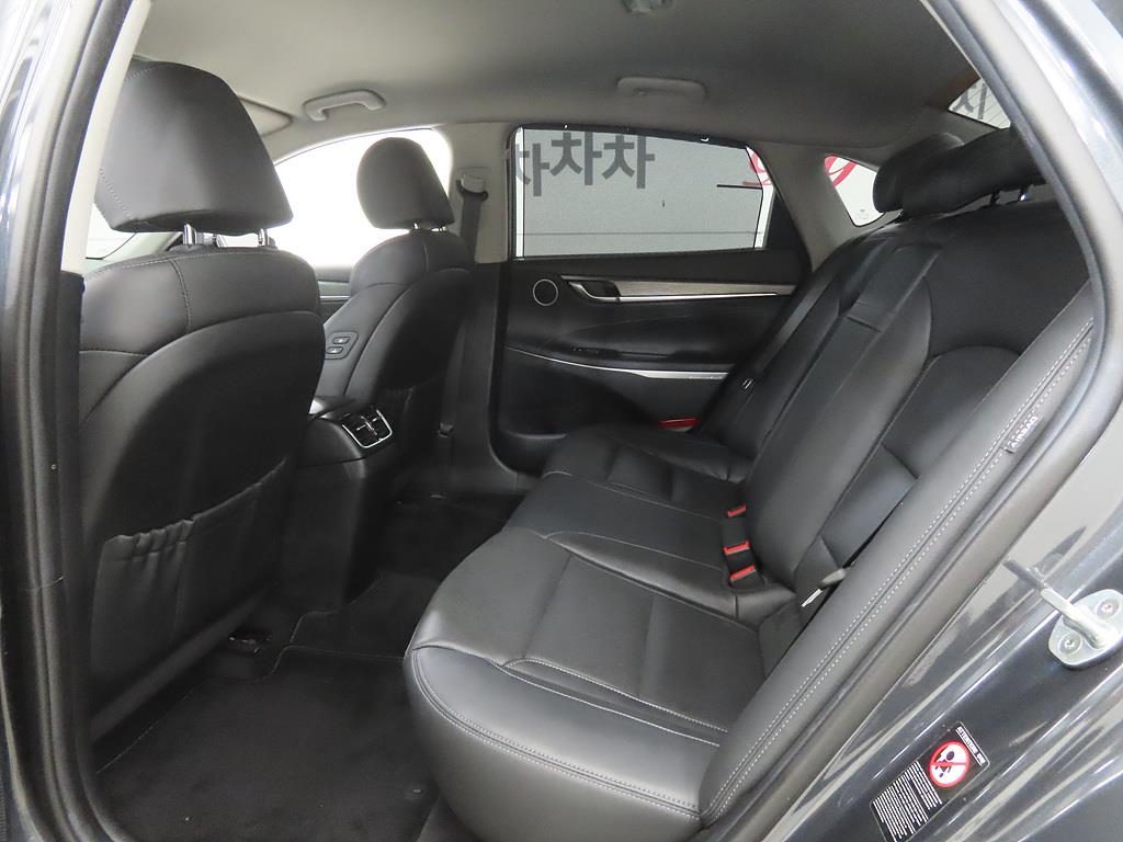 HYUNDAI Grandeur - Vista 6