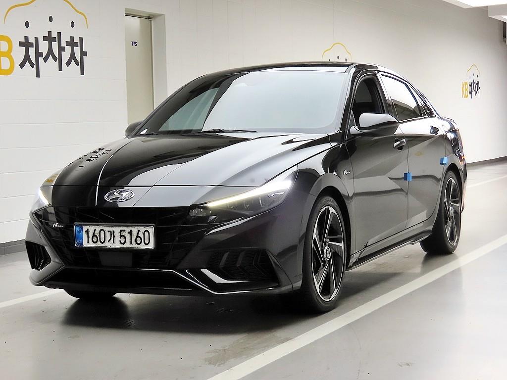 HYUNDAI Avante - Vista 2