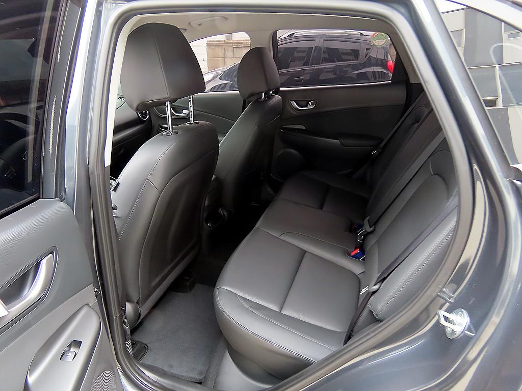 HYUNDAI Kona - Vista 6