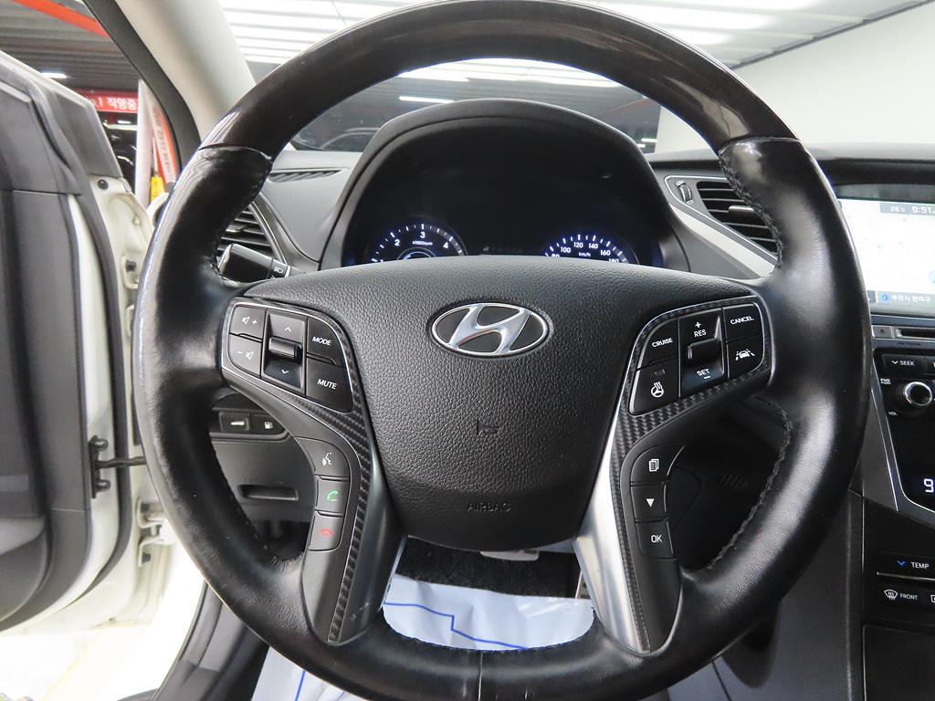 HYUNDAI Grandeur - Vista 8