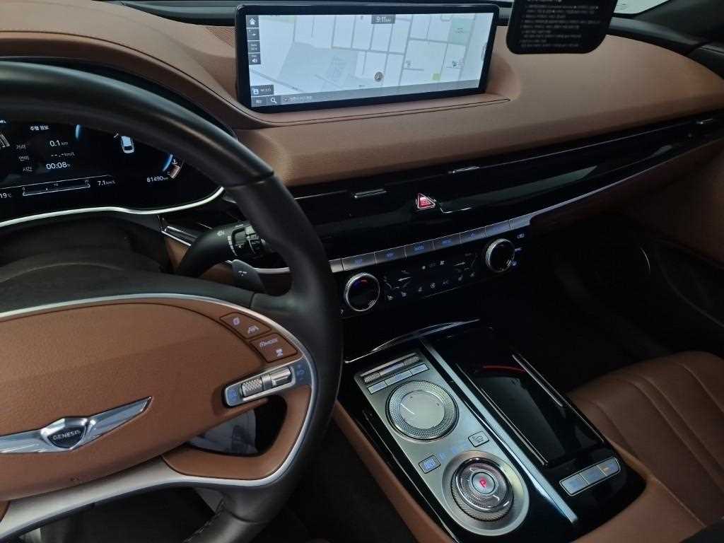 Genesis G80 - Vista 10