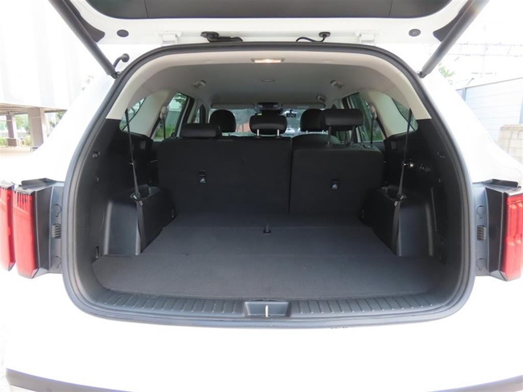 KIA Sorento - Vista 9