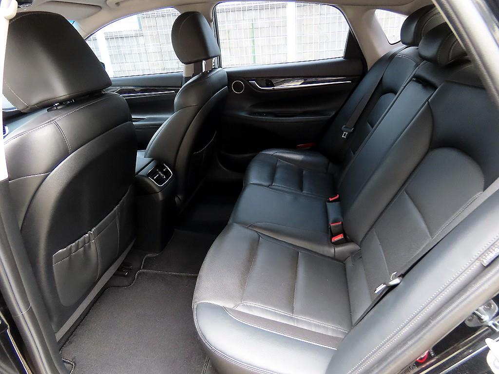 HYUNDAI Grandeur - Vista 6