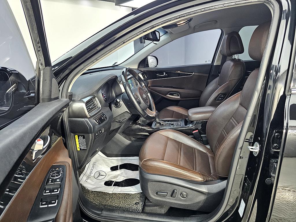 KIA Sorento - Vista 8