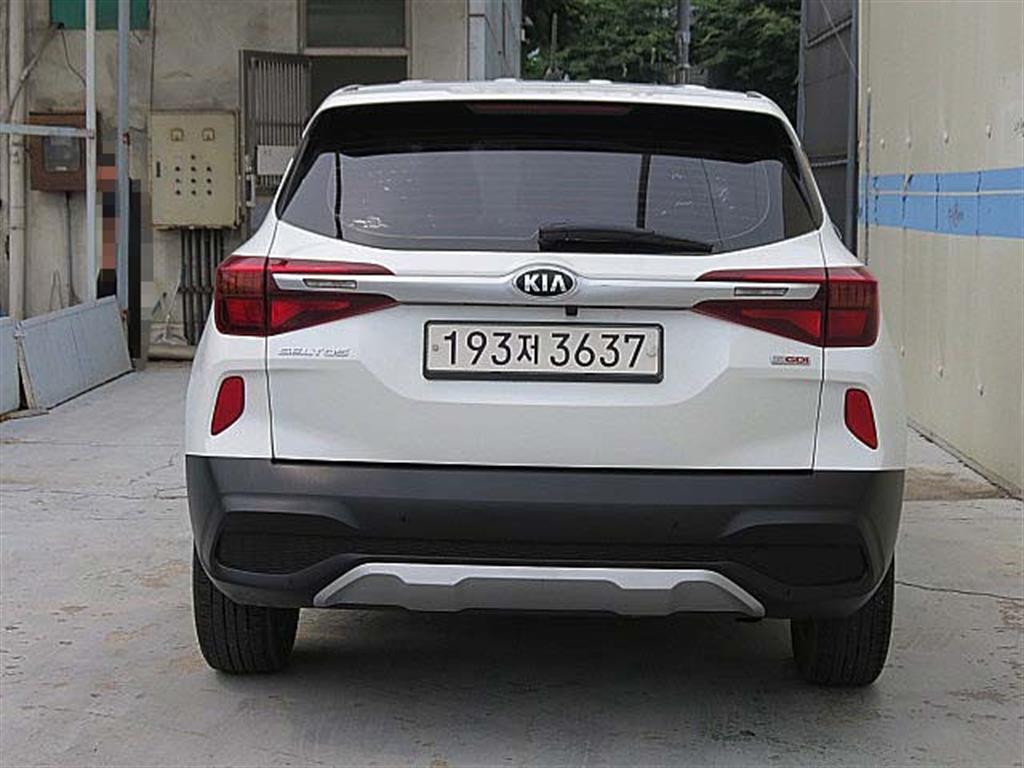 KIA Seltos - Vista 5
