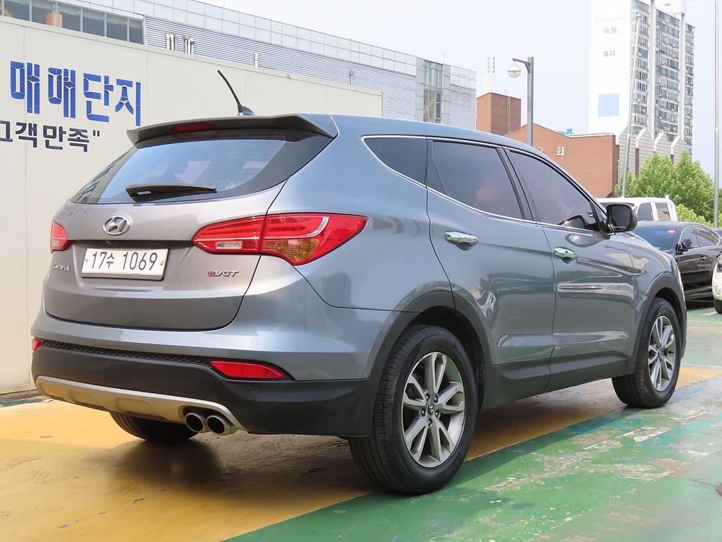 HYUNDAI Santa Fe - Vista 4