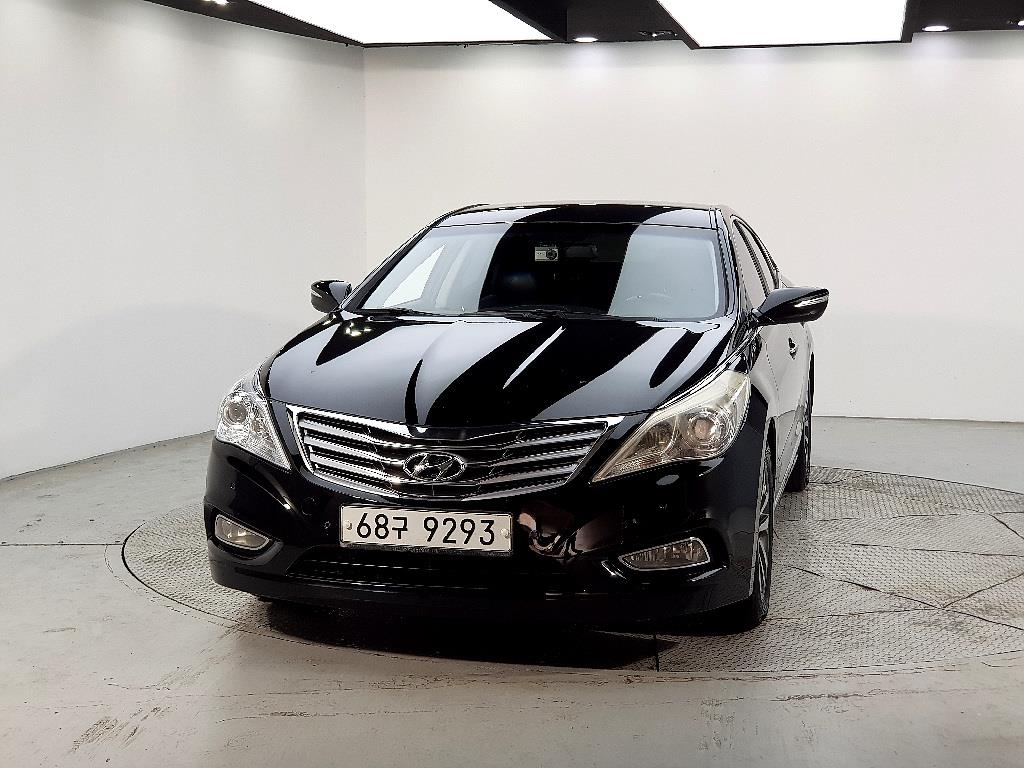 HYUNDAI Grandeur - Vista 2