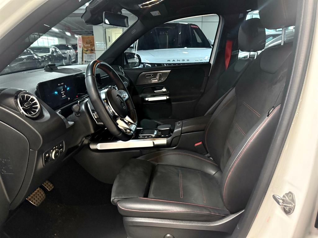 Mercedes Benz GLB Class - Vista 7