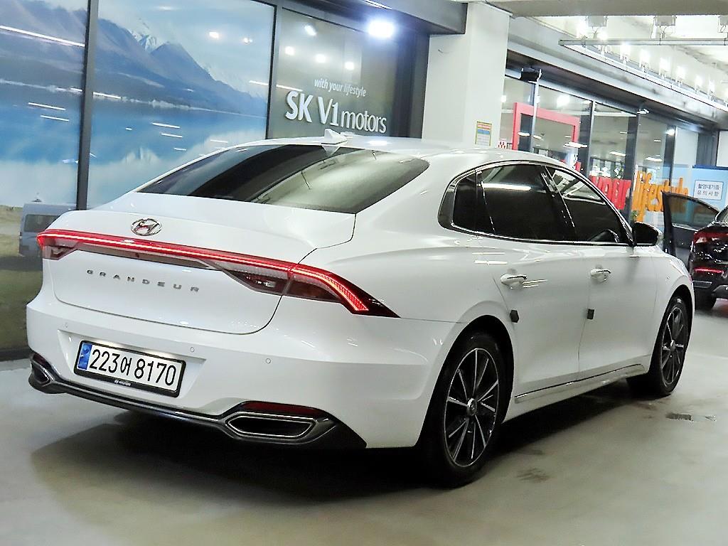 HYUNDAI Grandeur - Vista 4