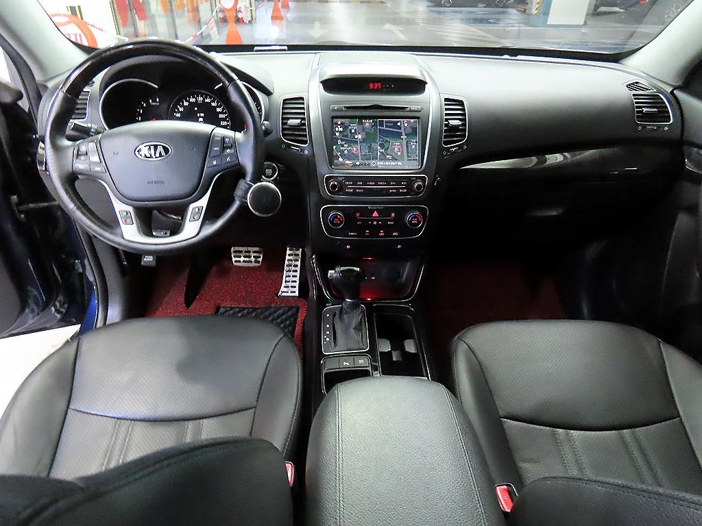 KIA Sorento - Vista 10
