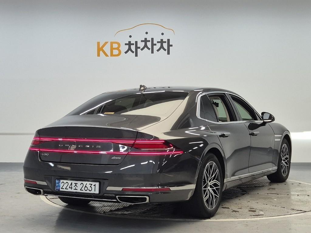 Genesis G90 - Vista 3