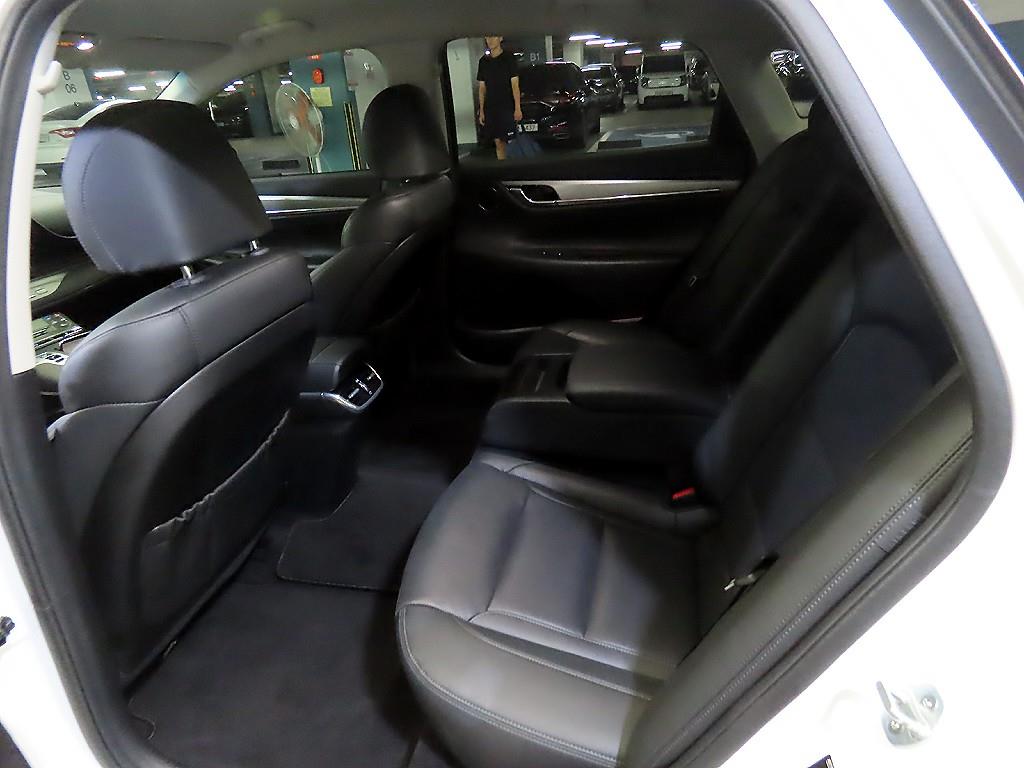HYUNDAI Grandeur - Vista 7