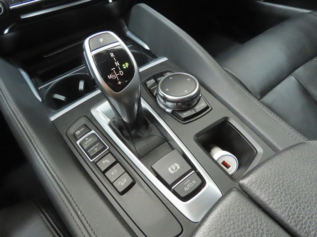 BMW X6 - Vista 12