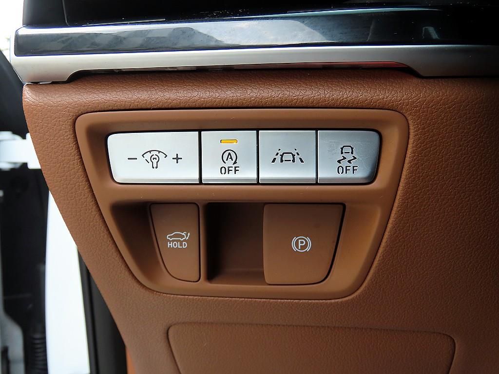 Genesis G80 - Vista 12