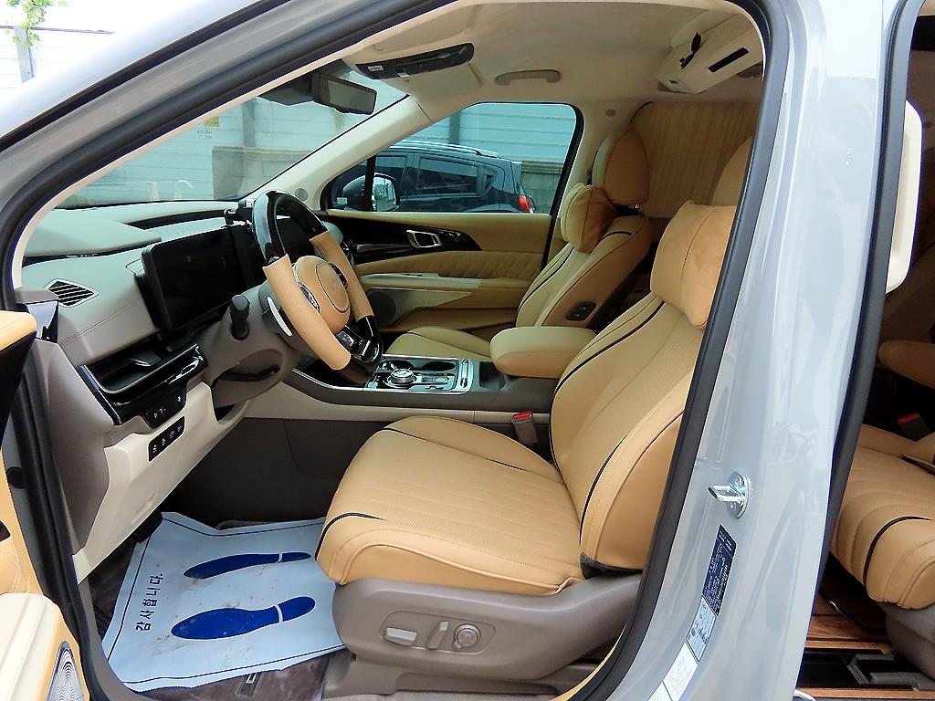 KIA Carnival - Vista 5