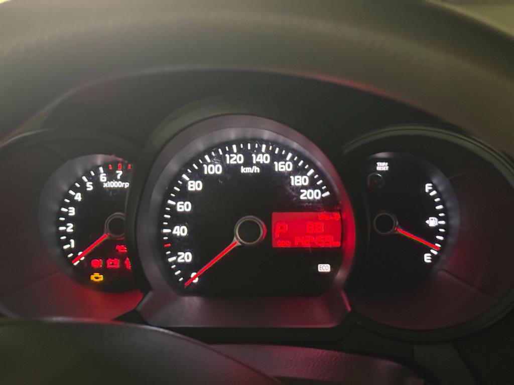 KIA Morning - Vista 5