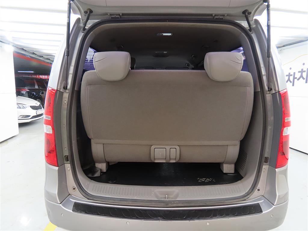 HYUNDAI Starex 2016 Plateado - Importación desde Corea - HF Imports Iquique - Foto 18