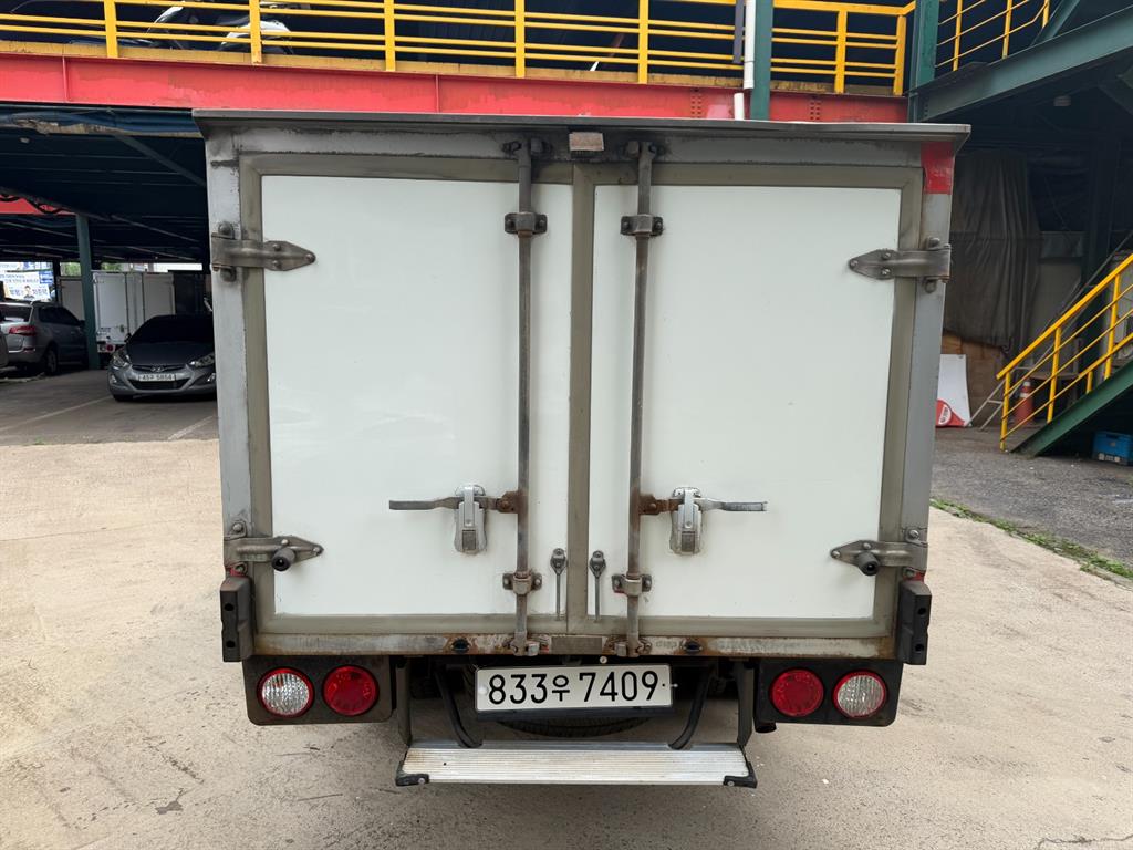 Small Truck Normal Box(Low Deck) - Vista 3