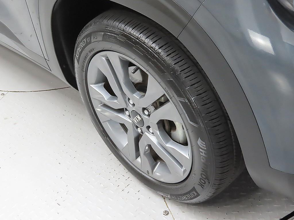 KIA Seltos - Vista 9