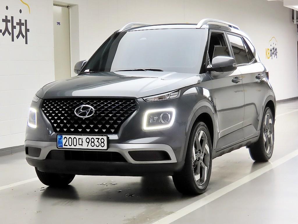 HYUNDAI Venue - Vista 2