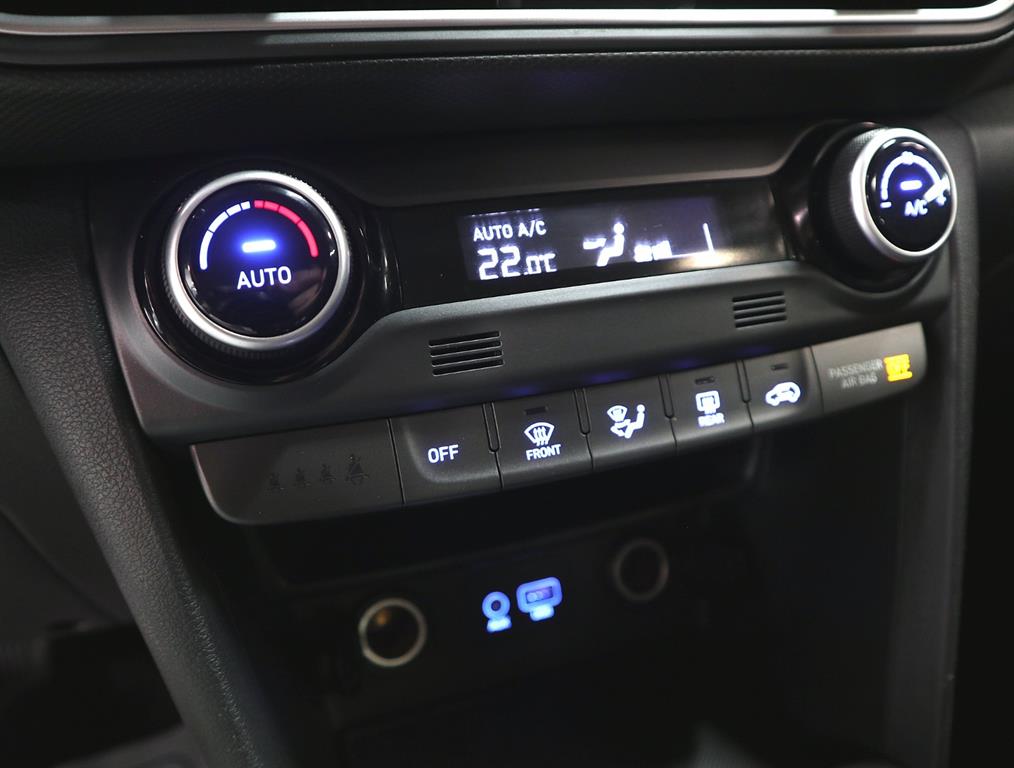 HYUNDAI Kona - Vista 12