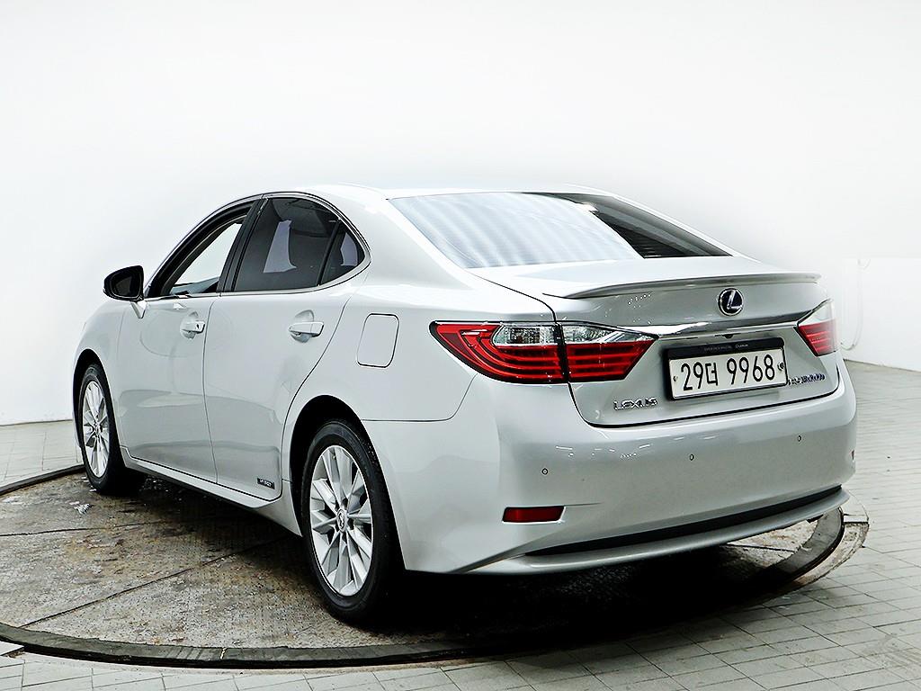 Lexus ES - Vista 7