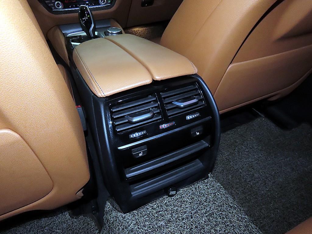 BMW 5 Series 2018 Gris - Importación desde Corea - HF Imports Iquique - Foto 17
