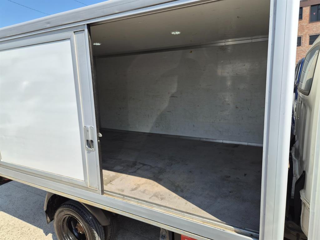 Small Truck Normal Box(Low Deck) - Vista 10