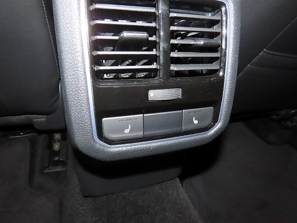 Volkswagen Passat 2018 Negro - Importación desde Corea - HF Imports Iquique - Foto 14