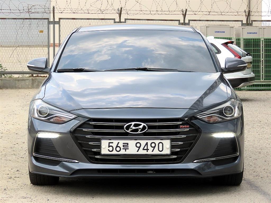 HYUNDAI Avante 2018 - Importación desde Corea - HF Imports Iquique - Foto 1