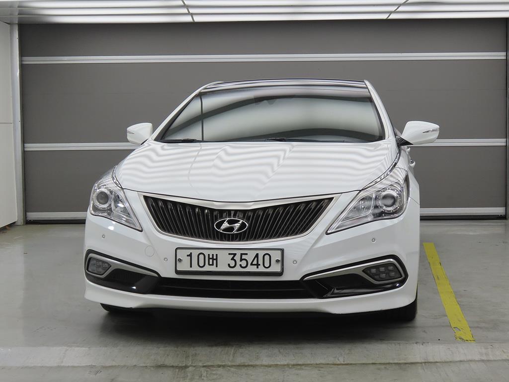 HYUNDAI Grandeur - Vista 2