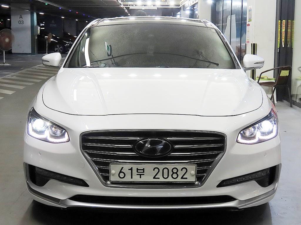 HYUNDAI Grandeur - Vista 2