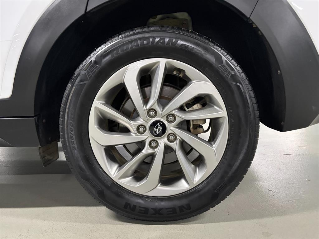 HYUNDAI Tucson - Vista 5
