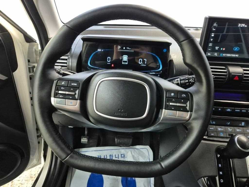 HYUNDAI Casper - Vista 9